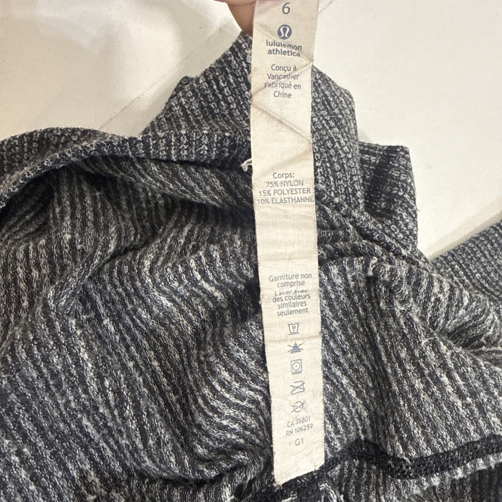 Lululemon Healthy Heart Pullover Coco Pique Black White Rulu Women's Size 6 - Picture 11 of 12